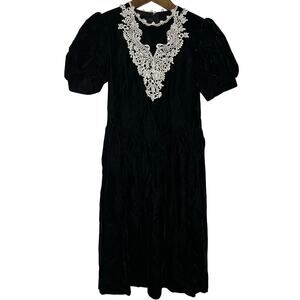 Vintage Gunne Sax Black Velvet Dress White Lace Bib Collar Puff Sleeve Girls 12